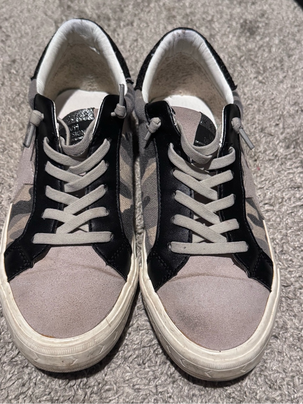 Vintage Havana Gray and Black Camouflage Low-Top Sneakers